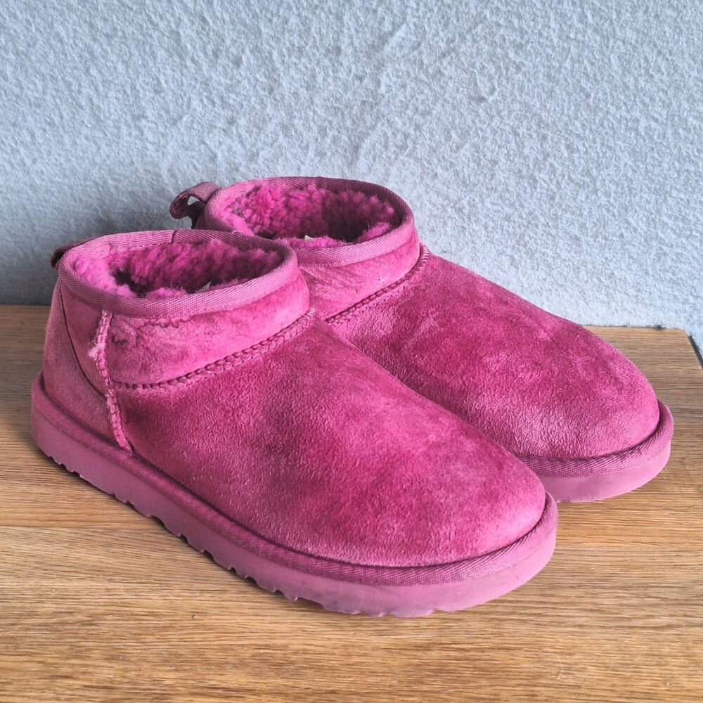 UGG Boots Women's US 7 38 Classic Ultra Mini Magenta Pink Suede Shearling